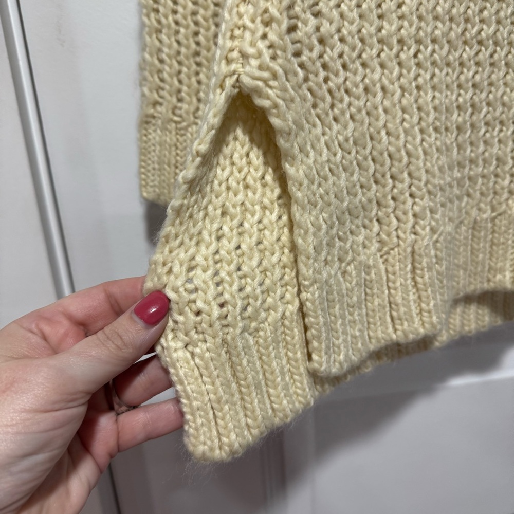 Cream Chunky Knit Sweater with Floral Accents - Picture 5 of 11